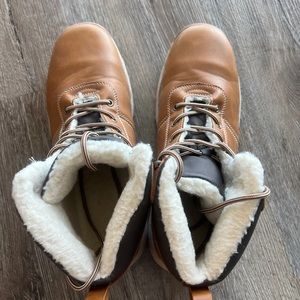 Snow Boots